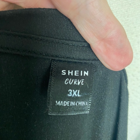 Bundle SHEIN Curve “What The Fucculent” t-shirt black matching post earrings - Picture 6 of 10